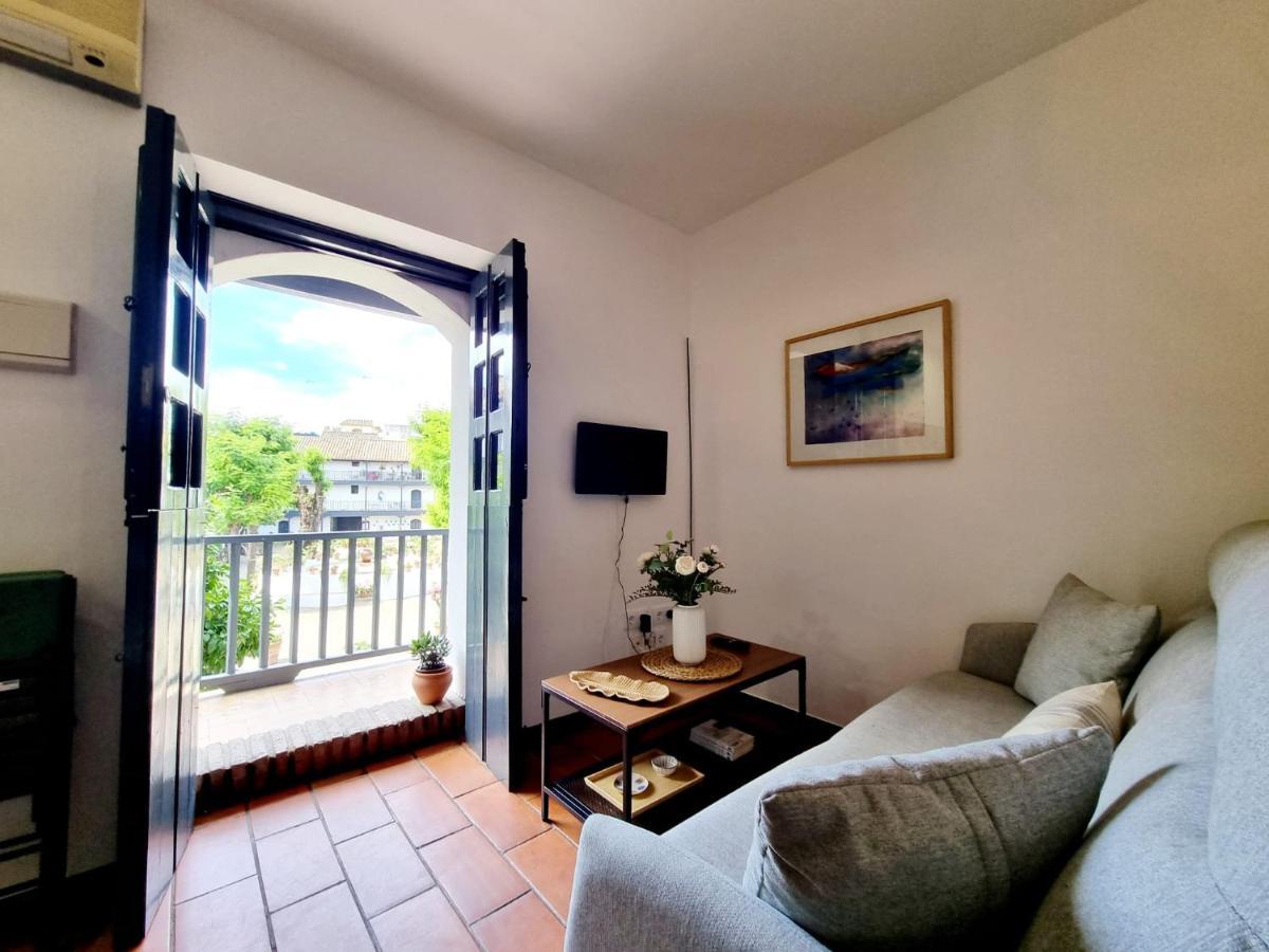 Apartamento Con Patio Sevillano Extérieur photo