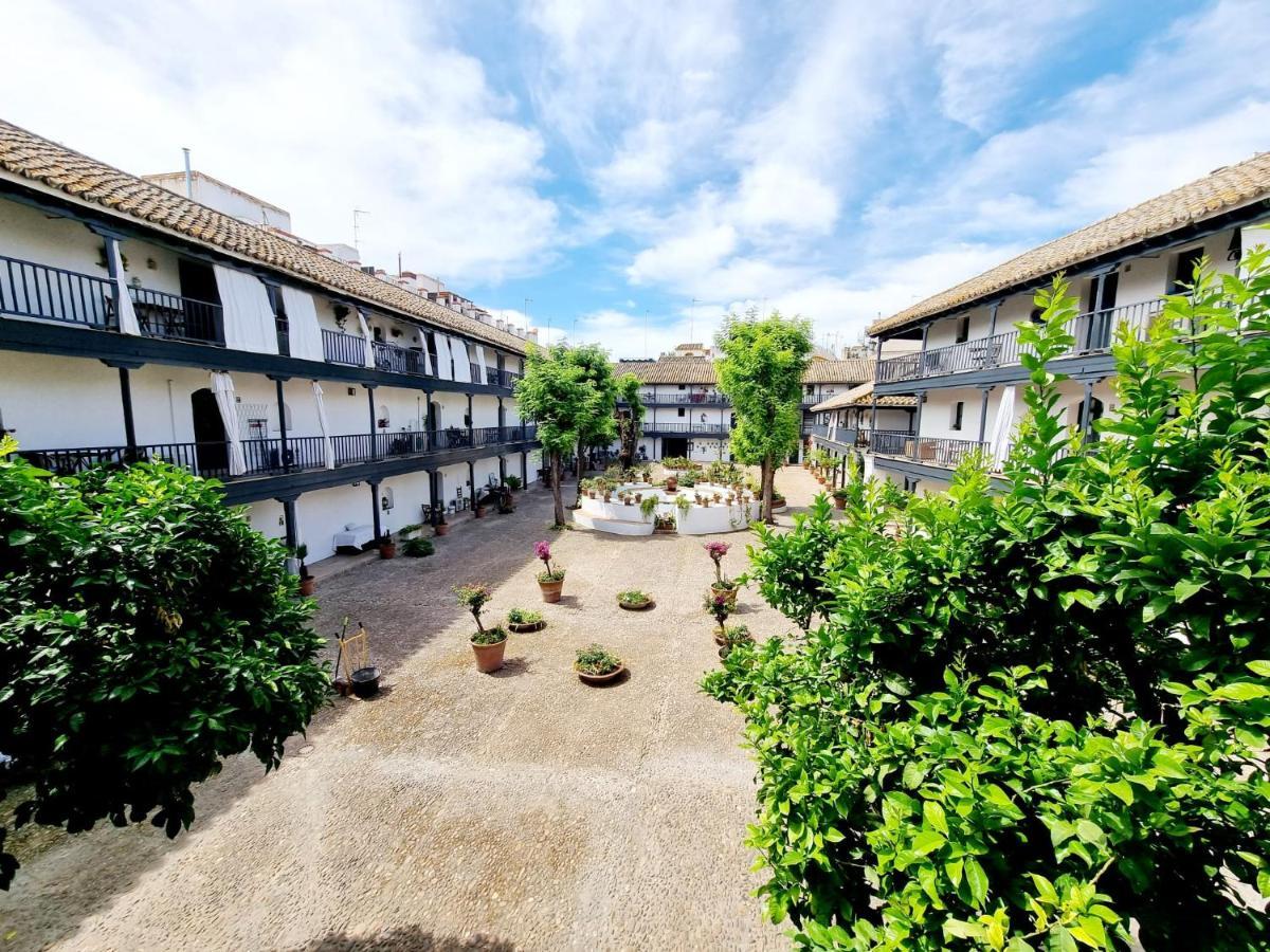 Apartamento Con Patio Sevillano Extérieur photo