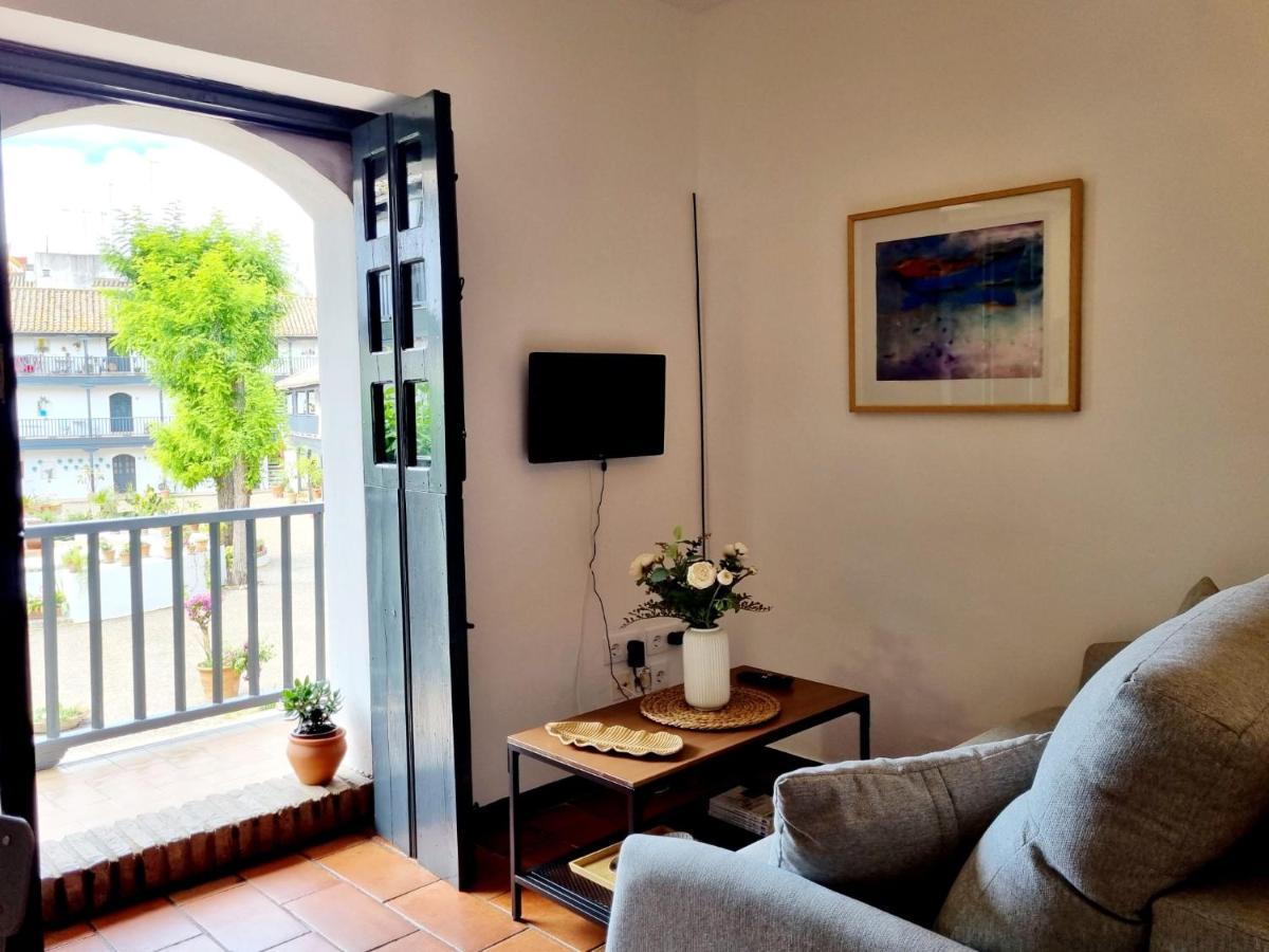 Apartamento Con Patio Sevillano Extérieur photo